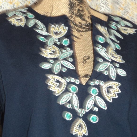 Tunic Style Top - Picture 3 of 5